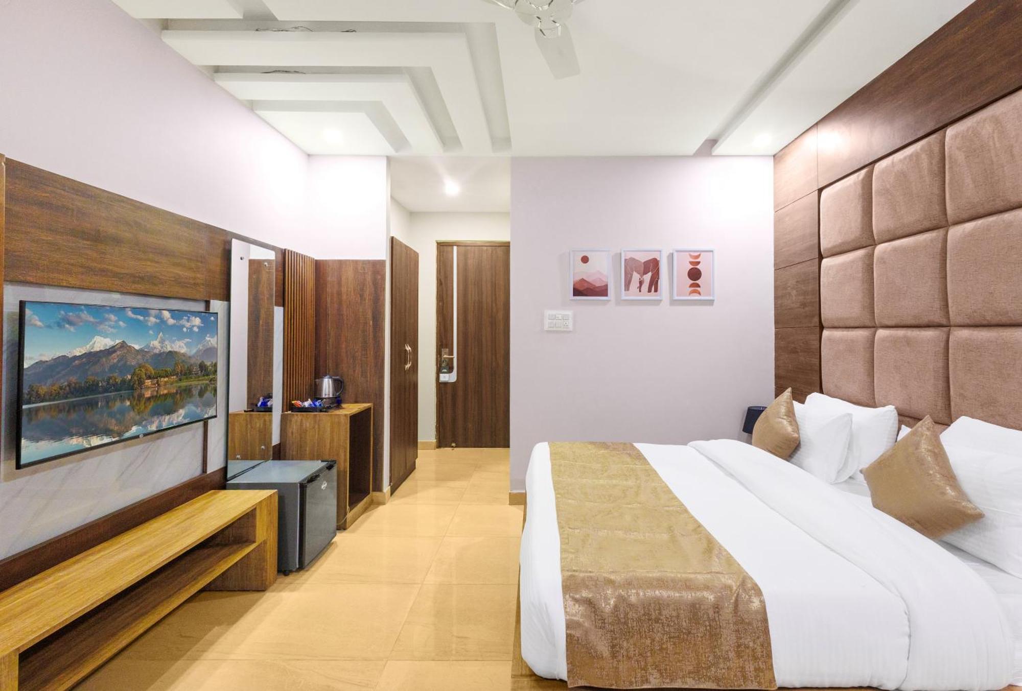 Stone Wood Hotel, Rishikesh Exterior photo