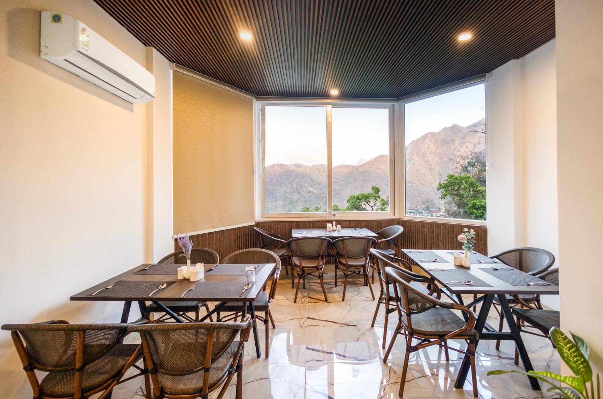 Stone Wood Hotel, Rishikesh Exterior photo