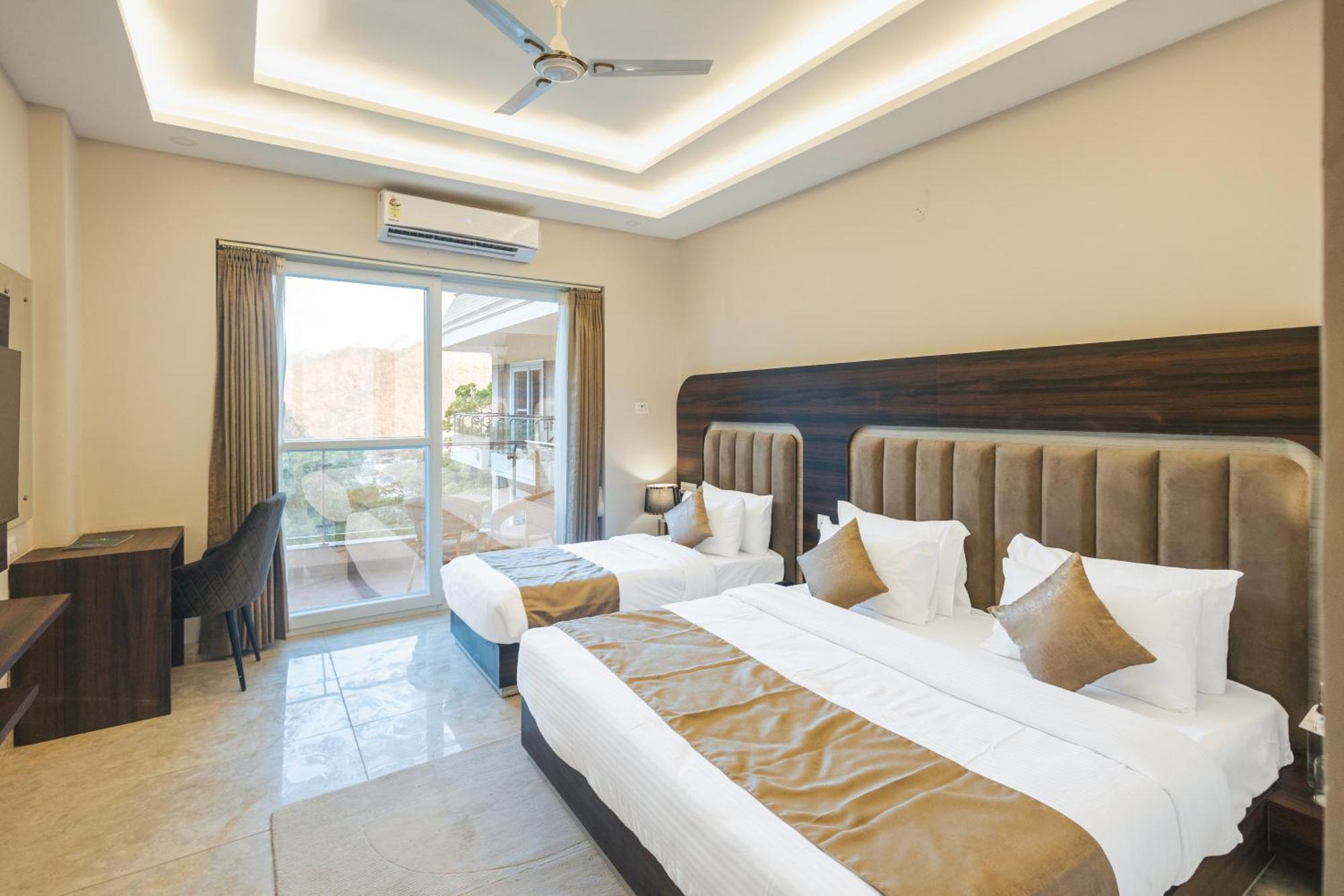 Stone Wood Hotel, Rishikesh Exterior photo